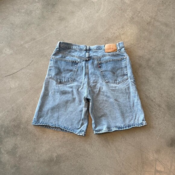 Vintage Men's light wash 550 Levi’s shorts Relaxed Fit Size 40 - Picture 2 of 5